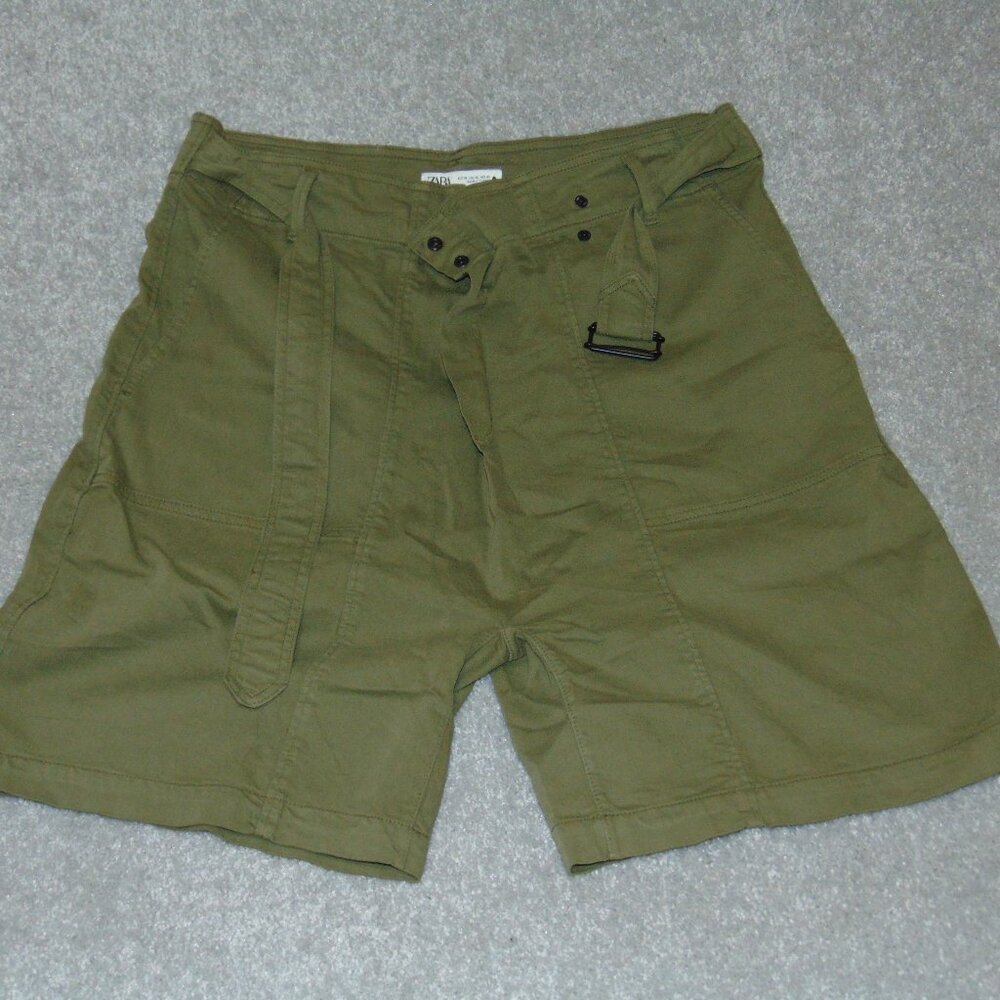 Zara Women's Green High Rise Rigid Shorts with Belt Size XL Cotton